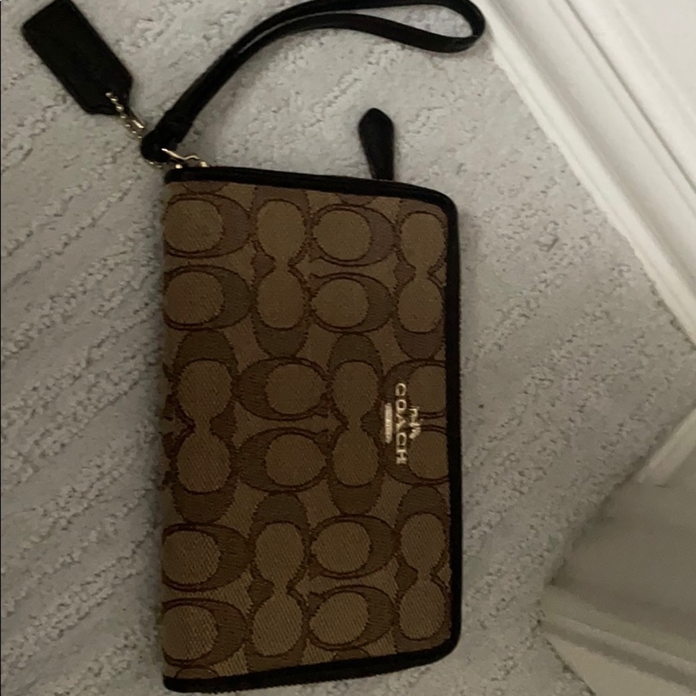 Wristlet